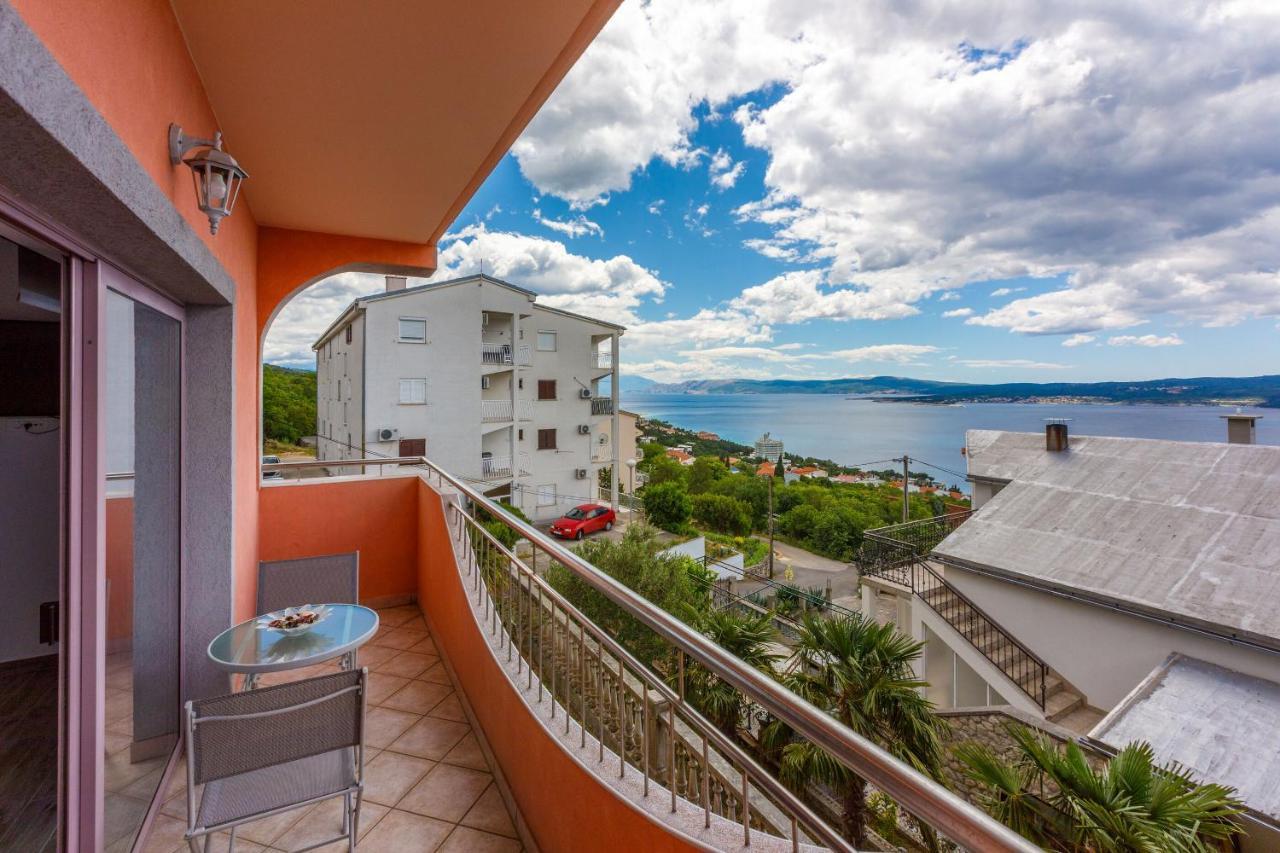 Apartments Djusi Dramalj Exterior foto